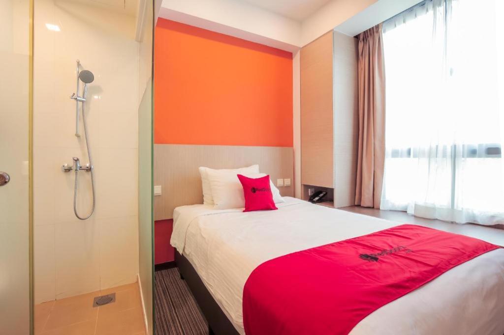 Hotel Reddoorz Premium @ Balestier à Singapour Extérieur photo