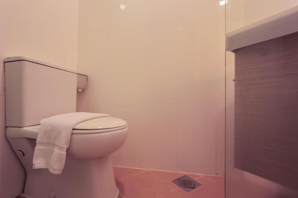 Hotel Reddoorz Premium @ Balestier à Singapour Extérieur photo