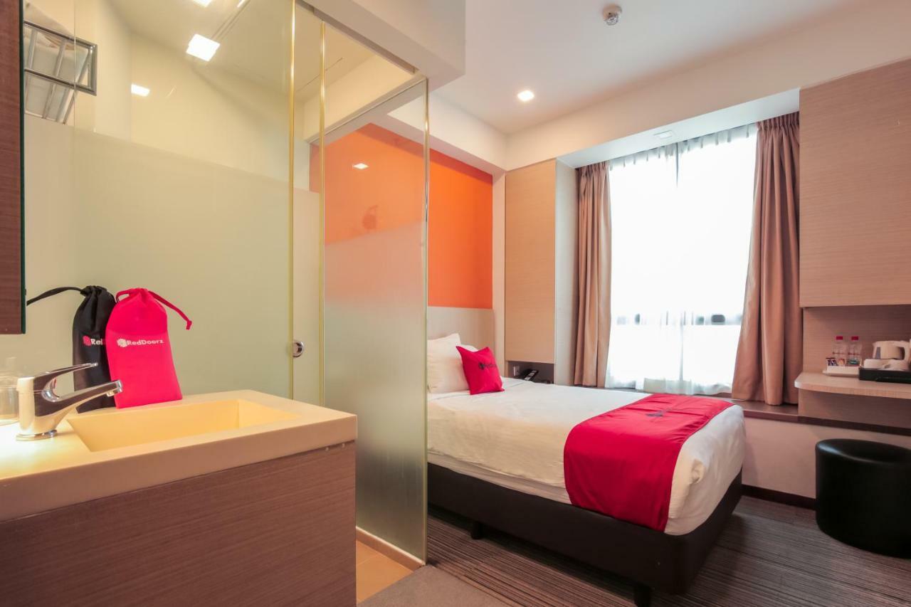 Hotel Reddoorz Premium @ Balestier à Singapour Chambre photo