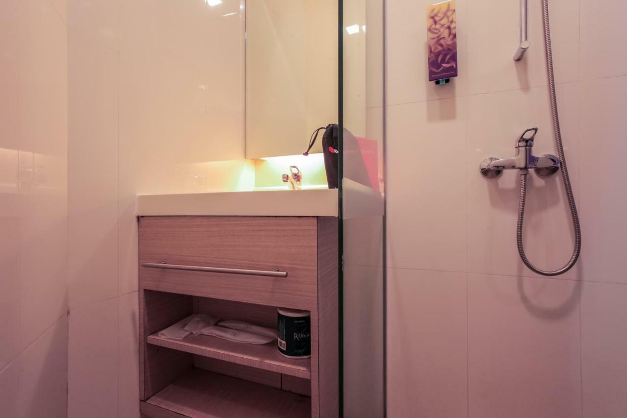 Hotel Reddoorz Premium @ Balestier à Singapour Chambre photo